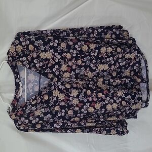 Vince Camuto 3/4 sleeve floral blouse size m